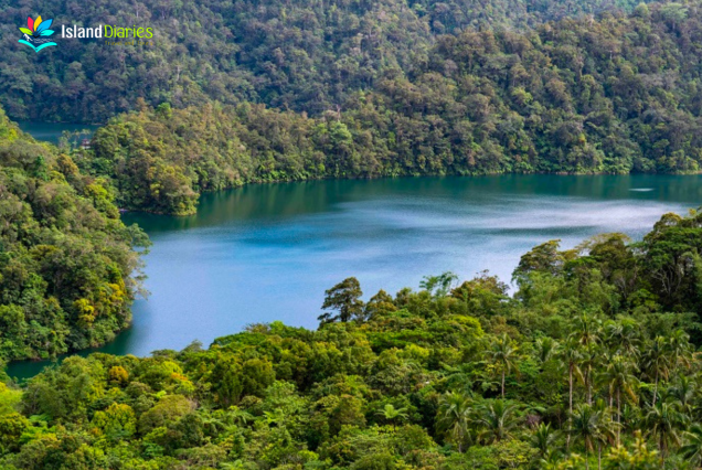 Lake Balinsasayao in Dumaguete, part of Twin Lakes Tour