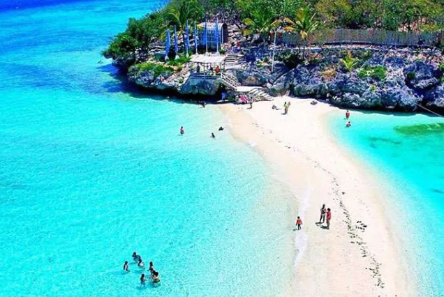 Sumilon Sandbar Island in Oslob Cebu.