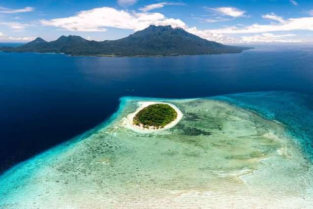 Mantigue Island in Camiguin