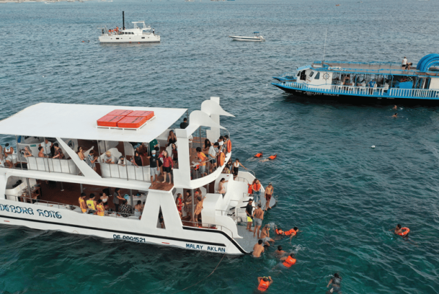 Boracay-Debora Sunset: Joiner Cruise