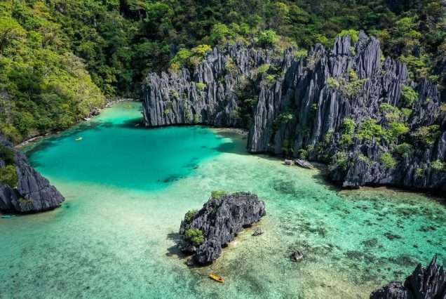 Cadlao Lagoon in El Nido, Palawan