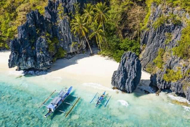 Entalula Island in El Nido, Palawan