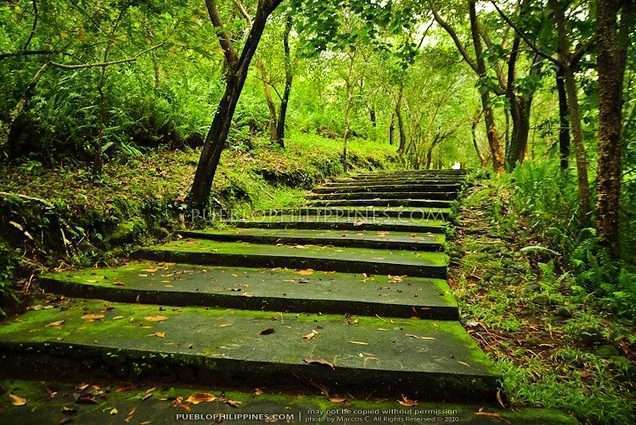 Walkway to Volcano